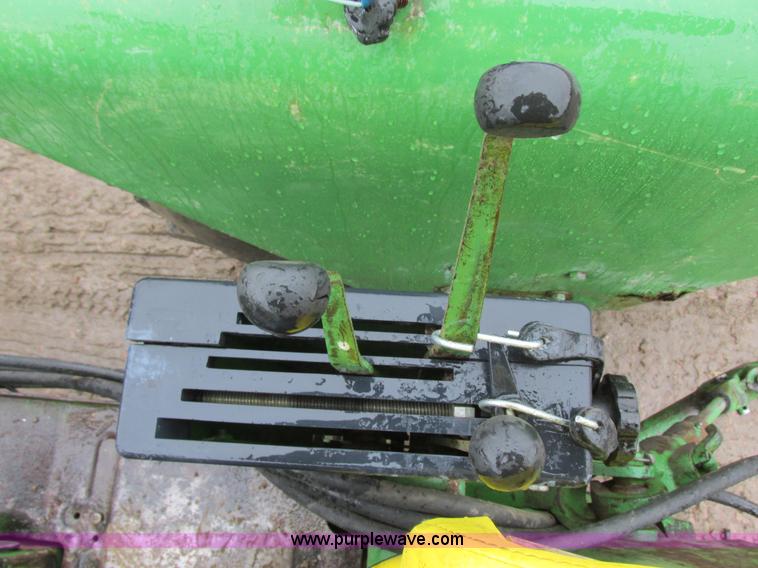 image for item I6101 1970 John Deere 4020 tractor