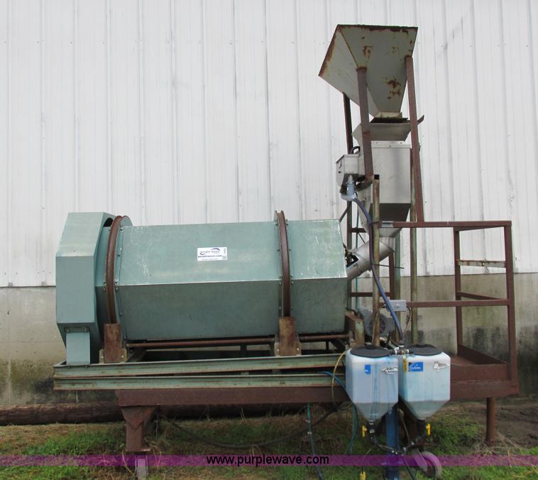 image for item I8922 Gustafson 5600 seed treater