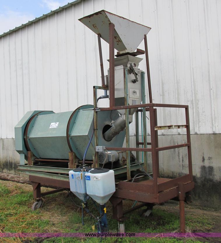 image for item I8922 Gustafson 5600 seed treater