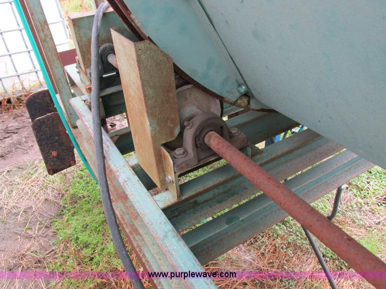 image for item I8922 Gustafson 5600 seed treater