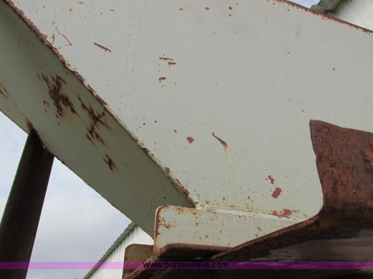 image for item I8922 Gustafson 5600 seed treater