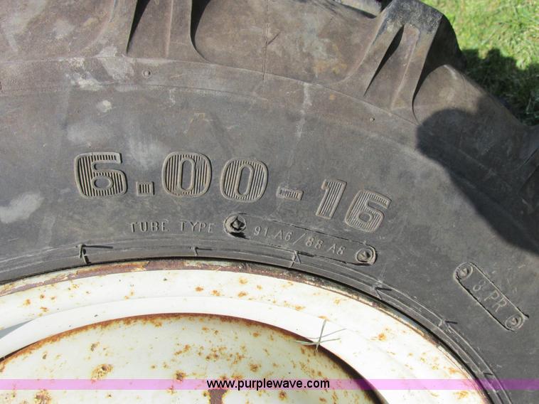 image for item I8927 Ford 1710 MFWD tractor