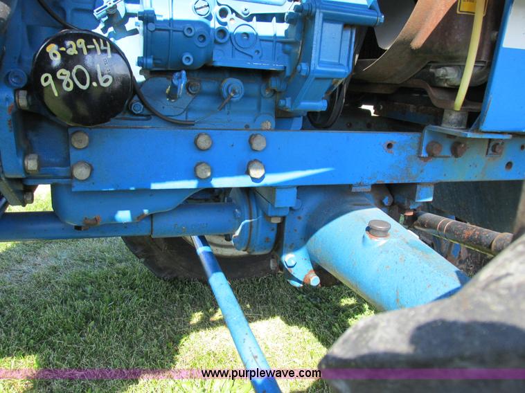image for item I8927 Ford 1710 MFWD tractor