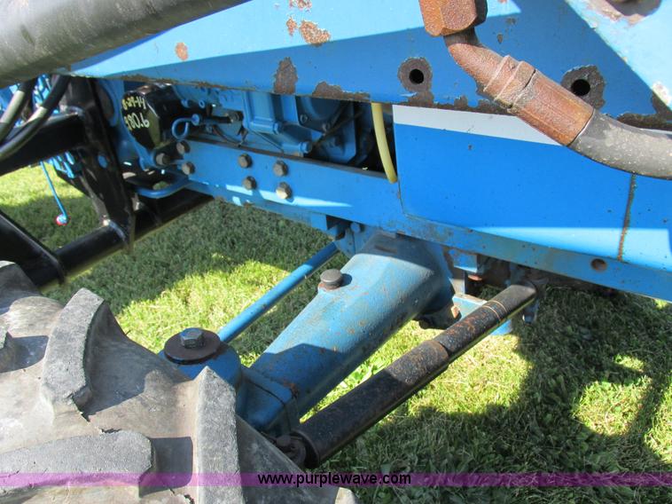 image for item I8927 Ford 1710 MFWD tractor