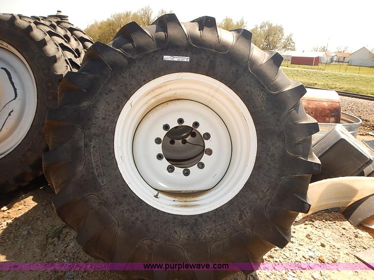 image for item J3063 2007 Ag-Chem RoGator 1074 self-propelled sprayer