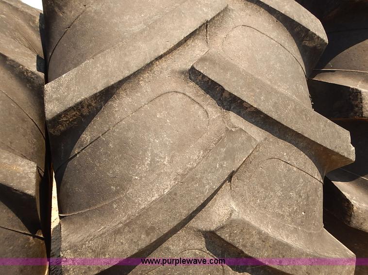 image for item J3063 2007 Ag-Chem RoGator 1074 self-propelled sprayer