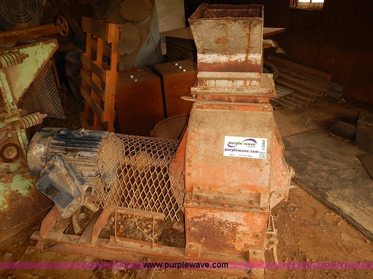 image for item J3064 Blue Streak pulverizer