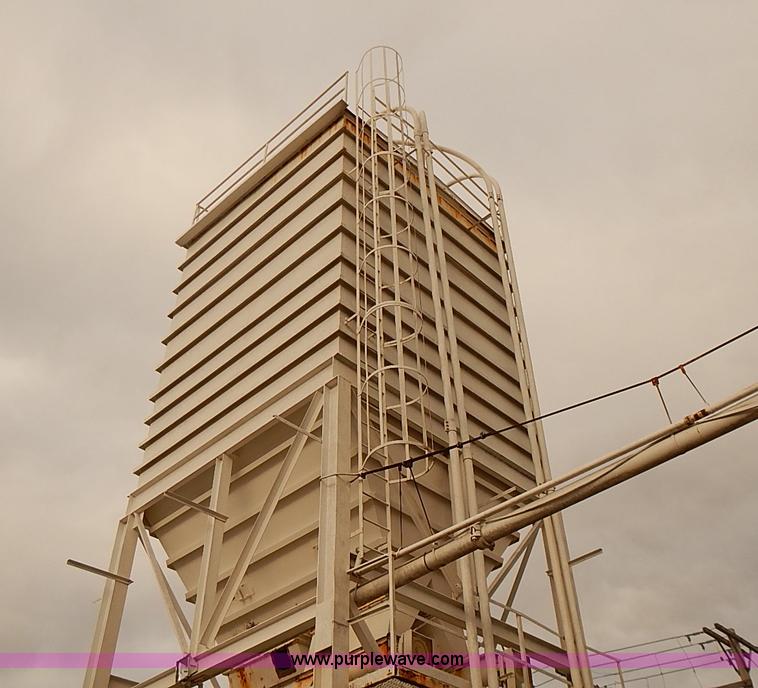 image for item J3068 Overhead grain bin