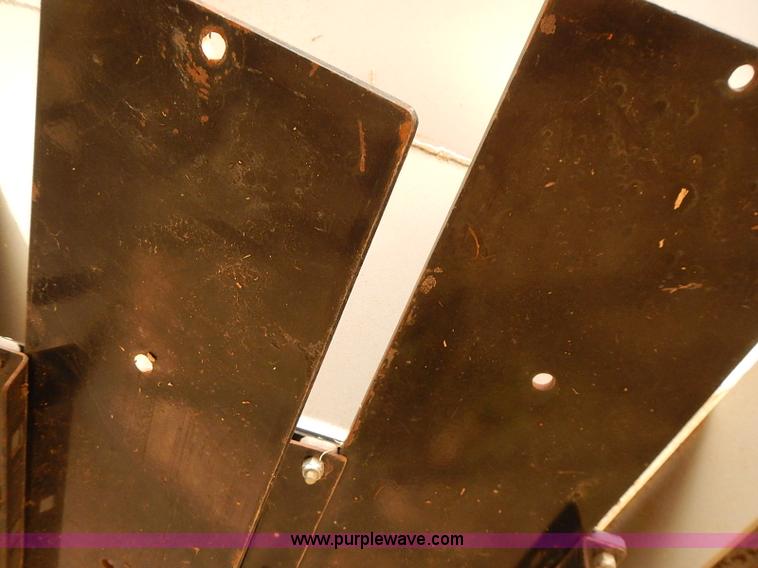 image for item J3070 Seed pod