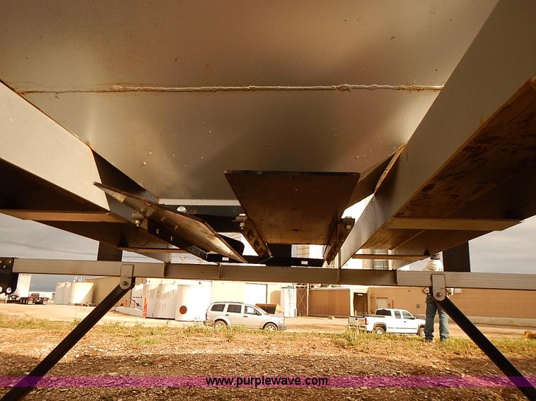 image for item J3071 Seed pod