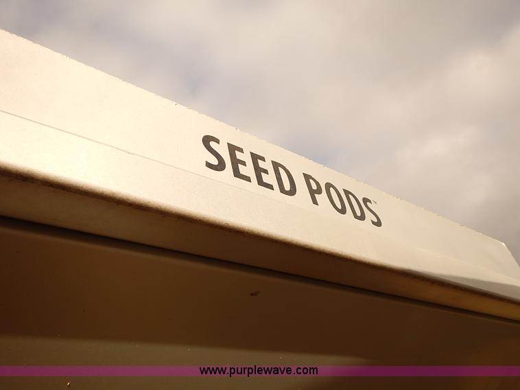 image for item J3071 Seed pod