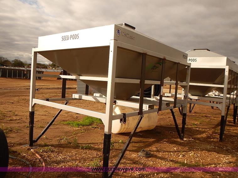 image for item J3072 Seed pod