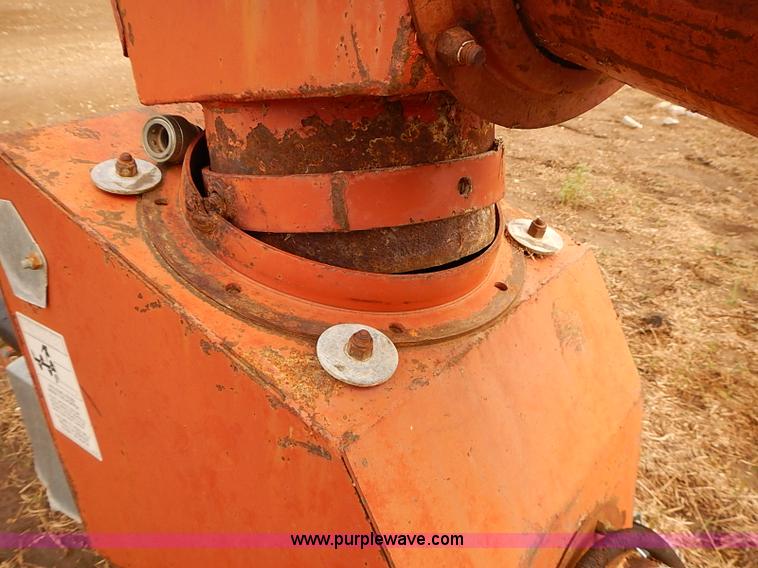 image for item J3074 Mayrath 60' auger with swing way hopper