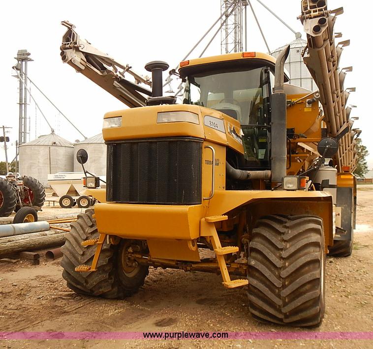 image for item J3085 2003 Ag-Chem TerraGator 8104 Air-Flow self-propelled applicator
