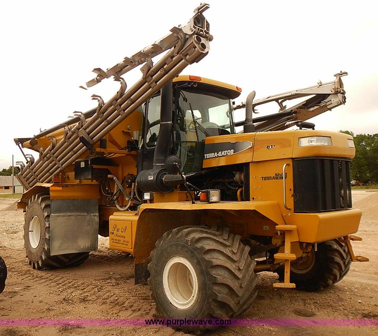 image for item J3085 2003 Ag-Chem TerraGator 8104 Air-Flow self-propelled applicator