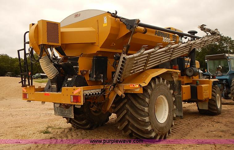 image for item J3085 2003 Ag-Chem TerraGator 8104 Air-Flow self-propelled applicator