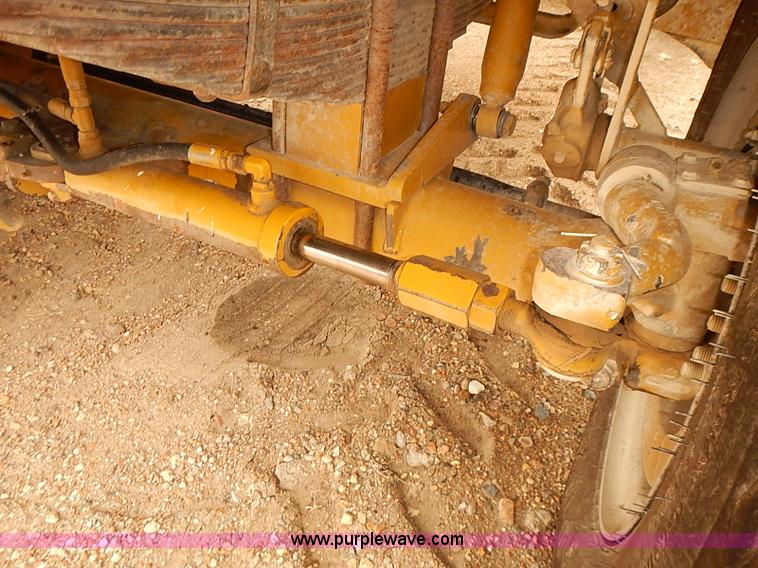 image for item J3085 2003 Ag-Chem TerraGator 8104 Air-Flow self-propelled applicator