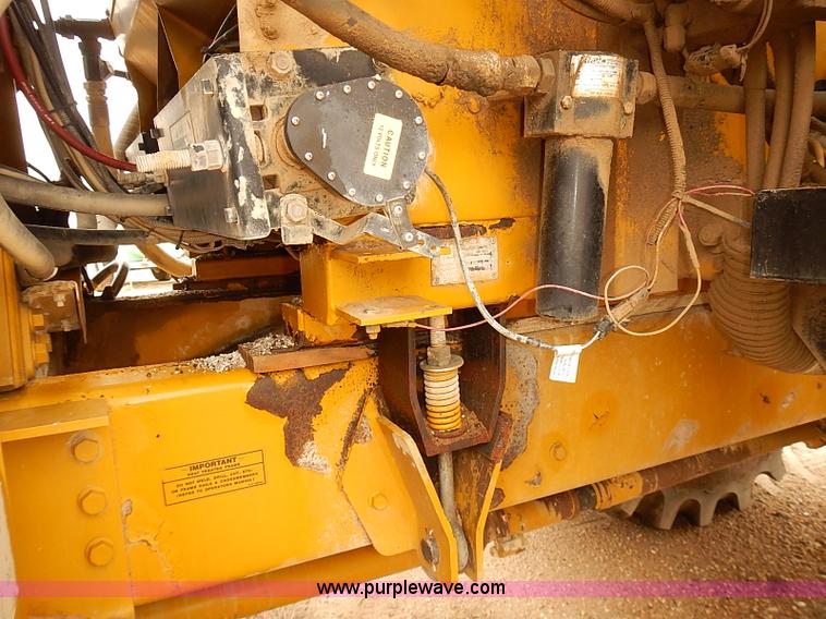 image for item J3085 2003 Ag-Chem TerraGator 8104 Air-Flow self-propelled applicator