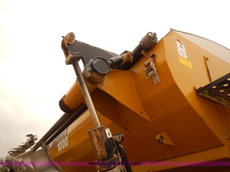 image for item J3085 2003 Ag-Chem TerraGator 8104 Air-Flow self-propelled applicator