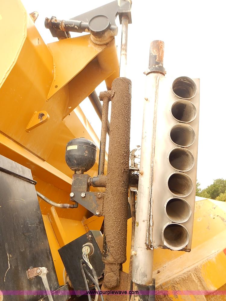 image for item J3085 2003 Ag-Chem TerraGator 8104 Air-Flow self-propelled applicator