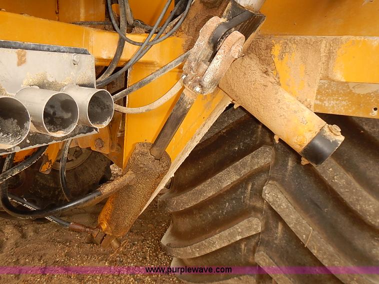 image for item J3085 2003 Ag-Chem TerraGator 8104 Air-Flow self-propelled applicator