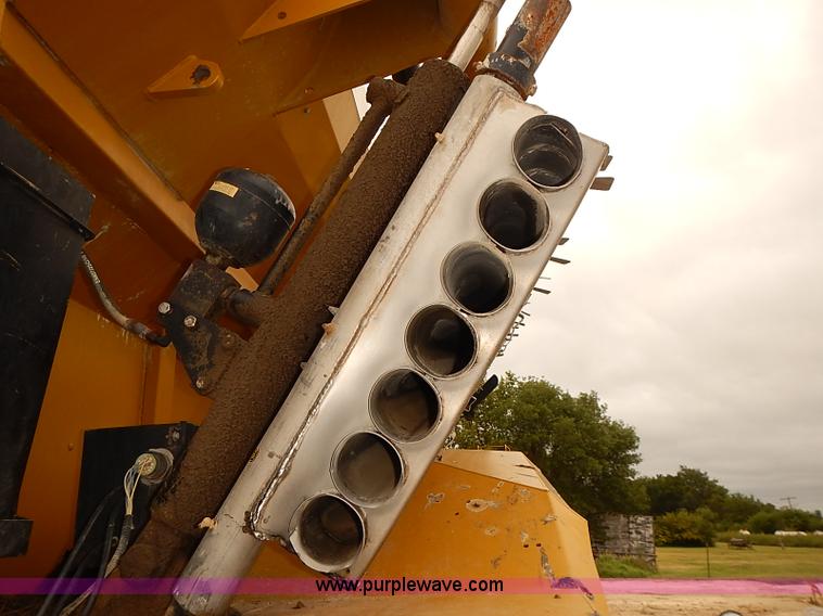 image for item J3085 2003 Ag-Chem TerraGator 8104 Air-Flow self-propelled applicator