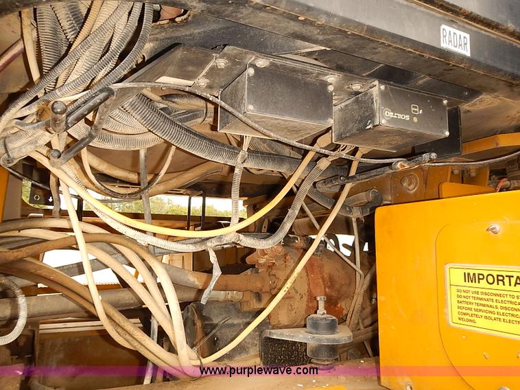 image for item J3085 2003 Ag-Chem TerraGator 8104 Air-Flow self-propelled applicator