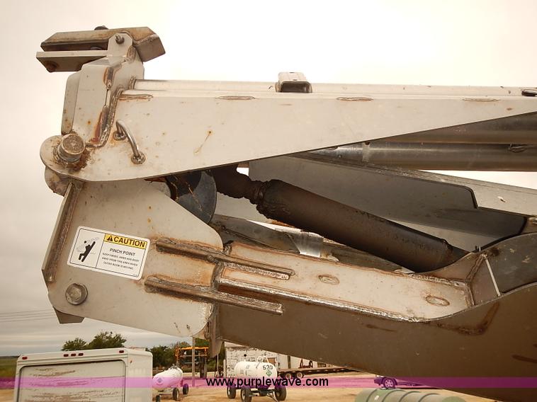 image for item J3085 2003 Ag-Chem TerraGator 8104 Air-Flow self-propelled applicator