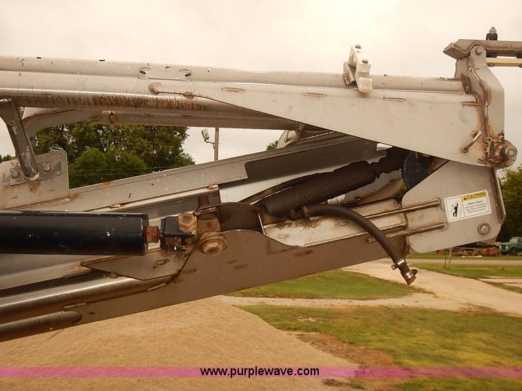 image for item J3085 2003 Ag-Chem TerraGator 8104 Air-Flow self-propelled applicator