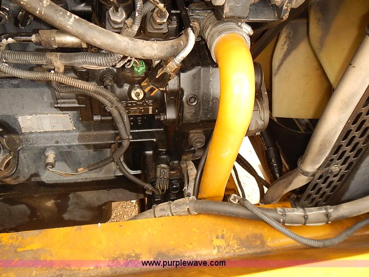 image for item J3085 2003 Ag-Chem TerraGator 8104 Air-Flow self-propelled applicator