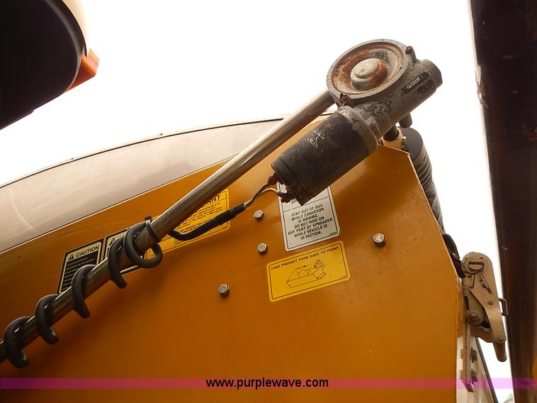 image for item J3085 2003 Ag-Chem TerraGator 8104 Air-Flow self-propelled applicator