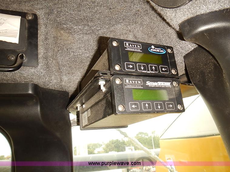 image for item J3085 2003 Ag-Chem TerraGator 8104 Air-Flow self-propelled applicator