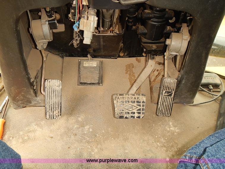 image for item J3085 2003 Ag-Chem TerraGator 8104 Air-Flow self-propelled applicator