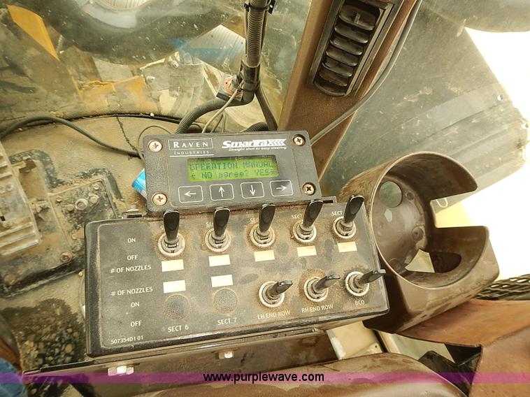 image for item J3106 2007 Ag-Chem RoGator 1074 self-propelled sprayer