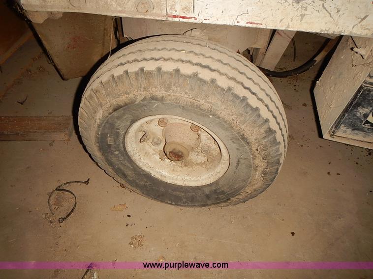 image for item J3109 Dipper III mobility loader