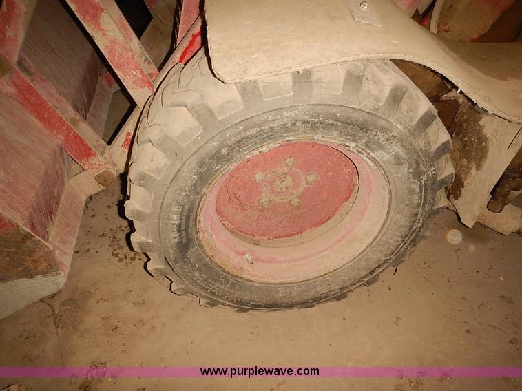 image for item J3109 Dipper III mobility loader