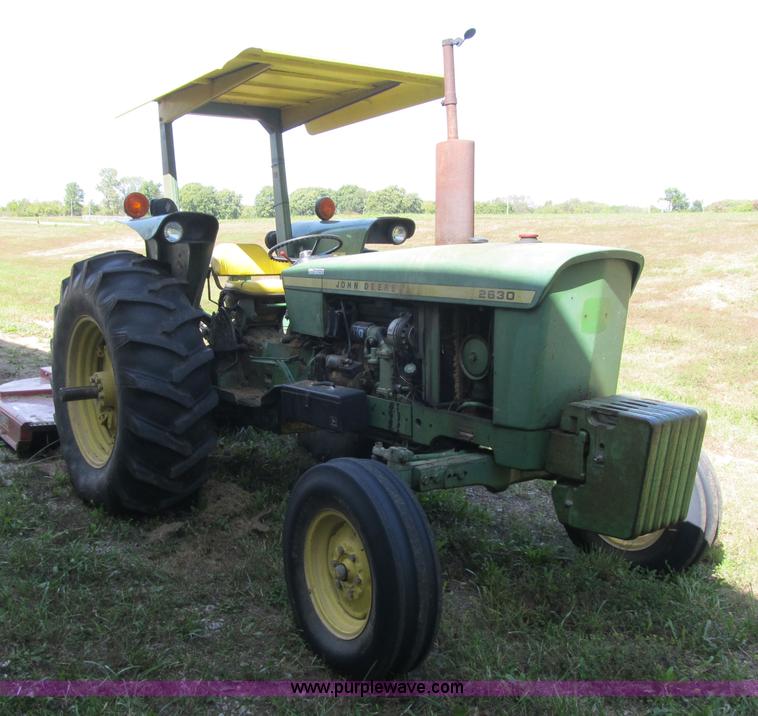 image for item Z9118 1976 John Deere 2630 tractor