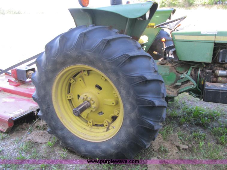 image for item Z9118 1976 John Deere 2630 tractor