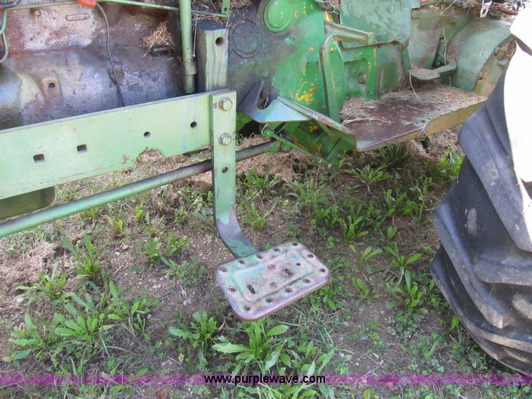 image for item Z9118 1976 John Deere 2630 tractor