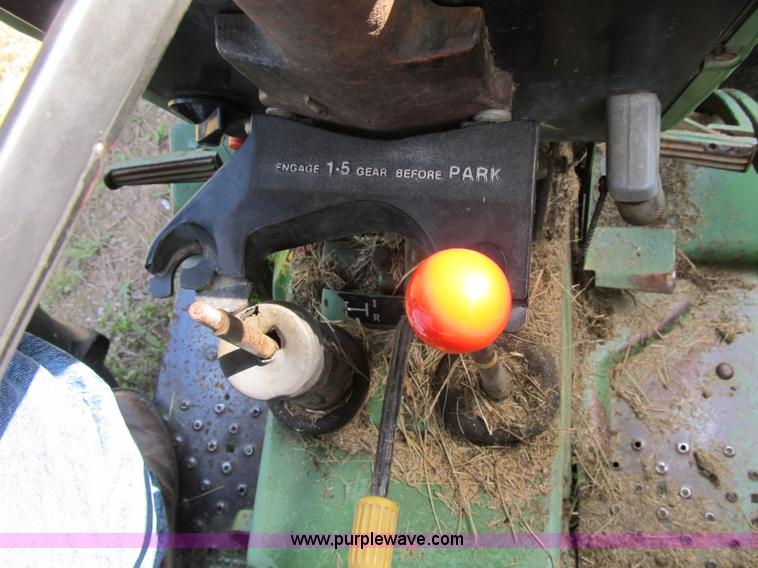 image for item Z9118 1976 John Deere 2630 tractor