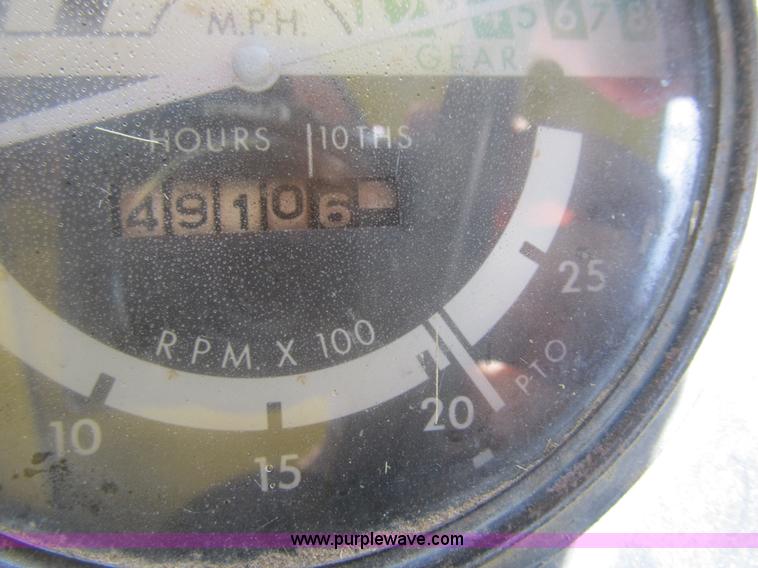 image for item Z9118 1976 John Deere 2630 tractor