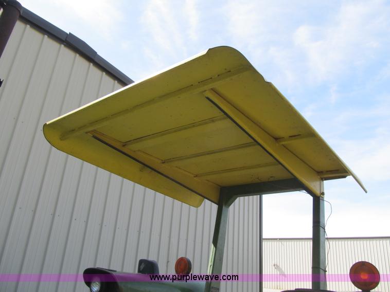 image for item Z9118 1976 John Deere 2630 tractor