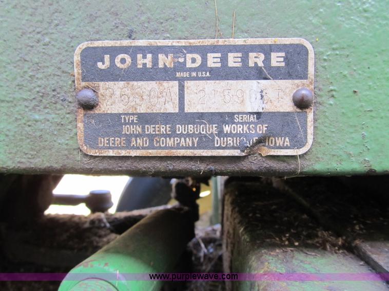 image for item Z9118 1976 John Deere 2630 tractor