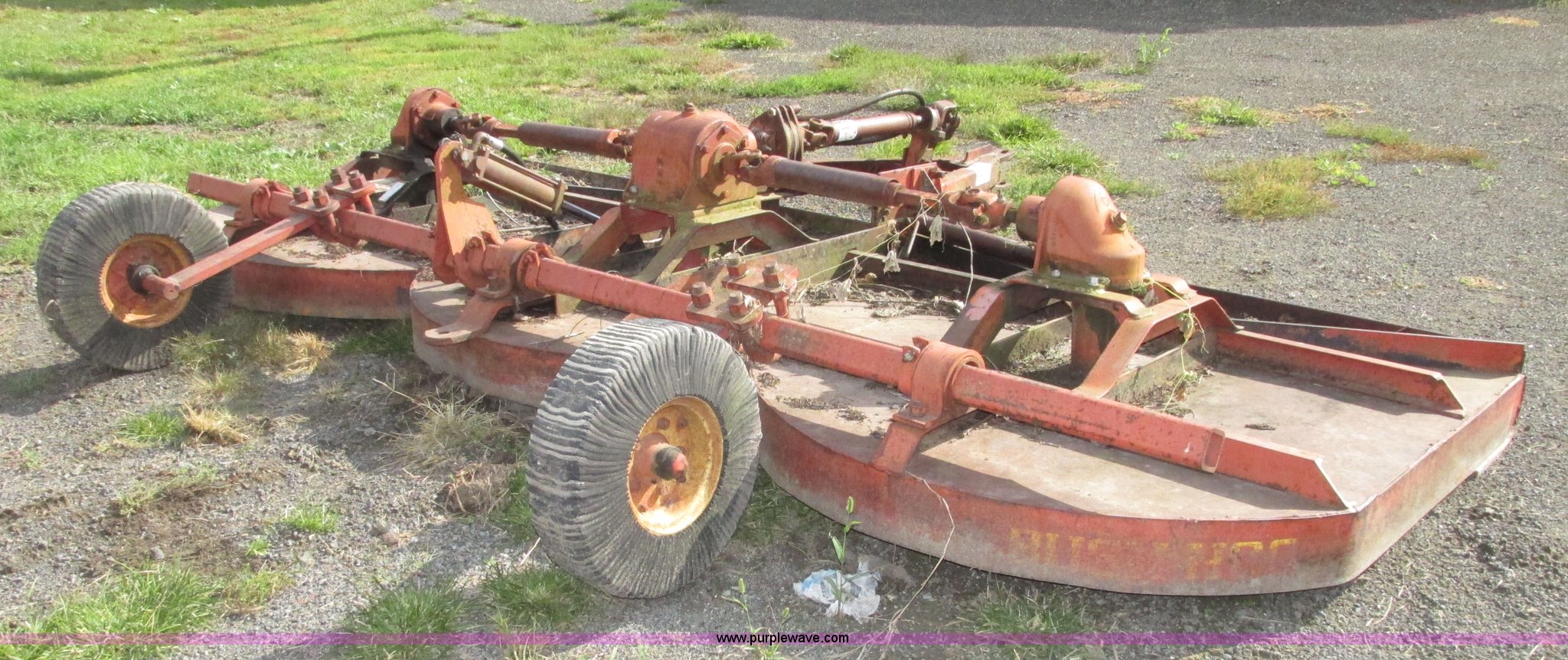 Bush Hog 160 rotary mower in Sloan, IA Item G9934 sold Purple Wave