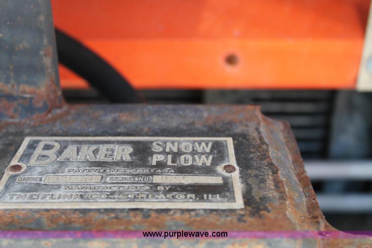 image for item AJ9259 1988 GMC TopKick 7000 dump truck