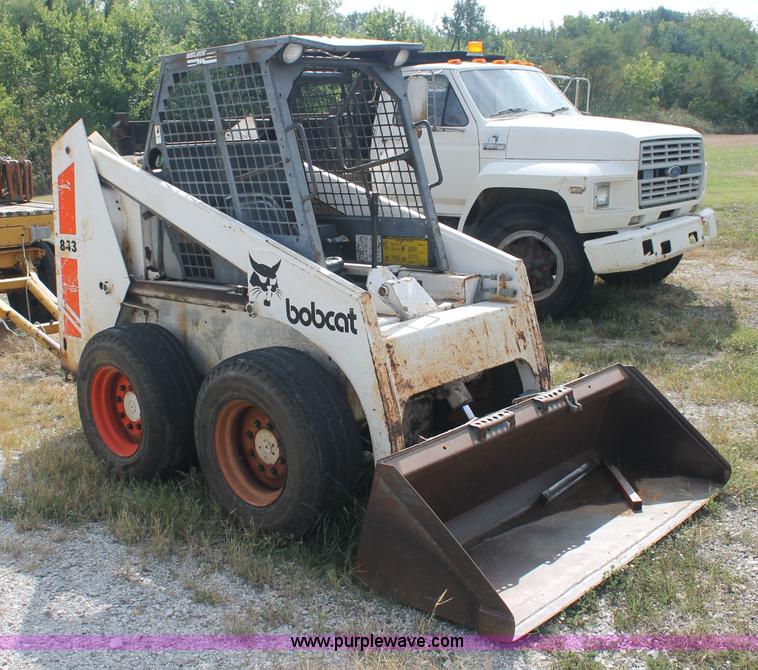image for item AJ9301 1988 Bobcat 843 skid steer