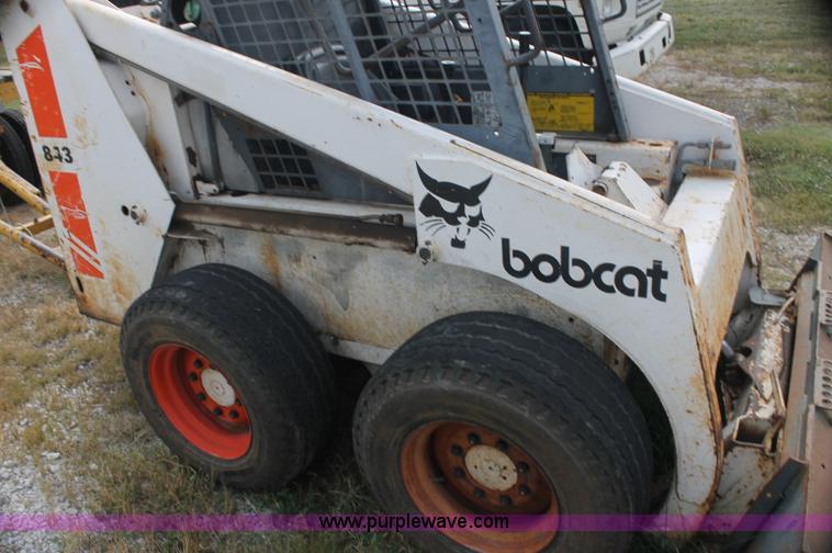 image for item AJ9301 1988 Bobcat 843 skid steer