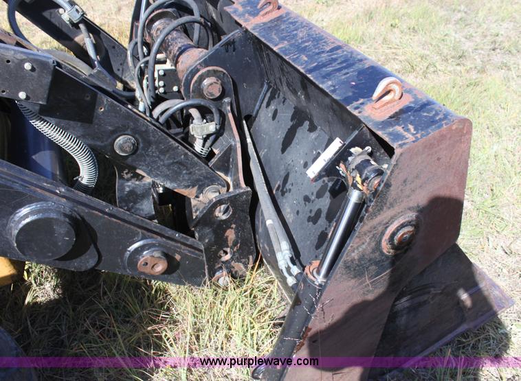 image for item AJ9348 2005 Caterpillar 420D backhoe