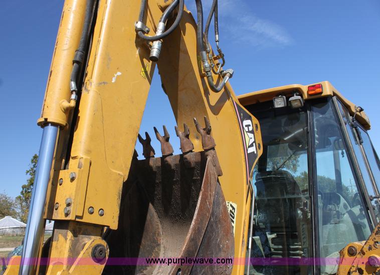 image for item AJ9348 2005 Caterpillar 420D backhoe