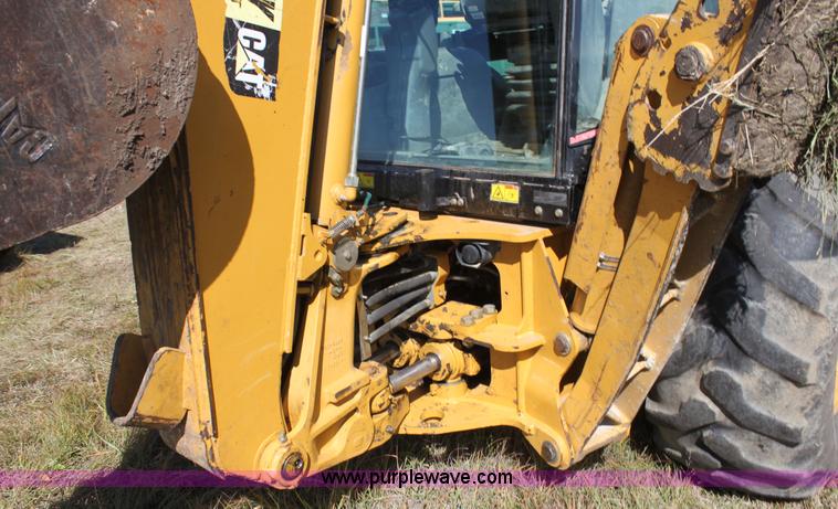 image for item AJ9348 2005 Caterpillar 420D backhoe